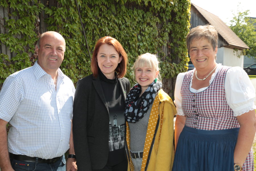 Simone Schmiedtbauer besucht Großklein
